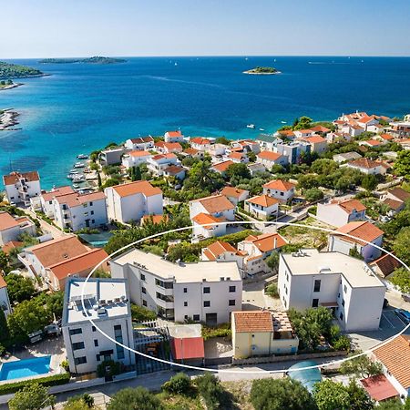 Apartments Boomerang Рогозниця Екстер'єр фото