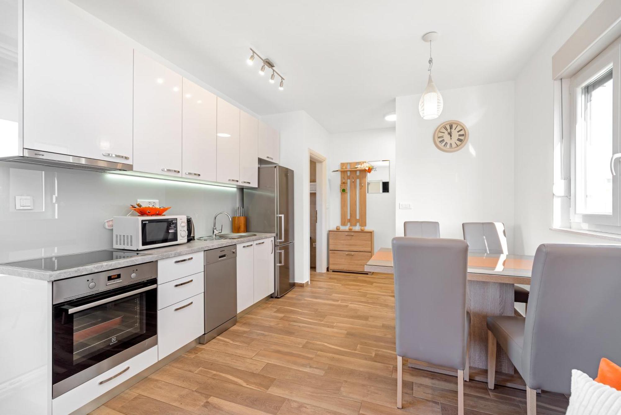 Apartments Boomerang Рогозниця Екстер'єр фото