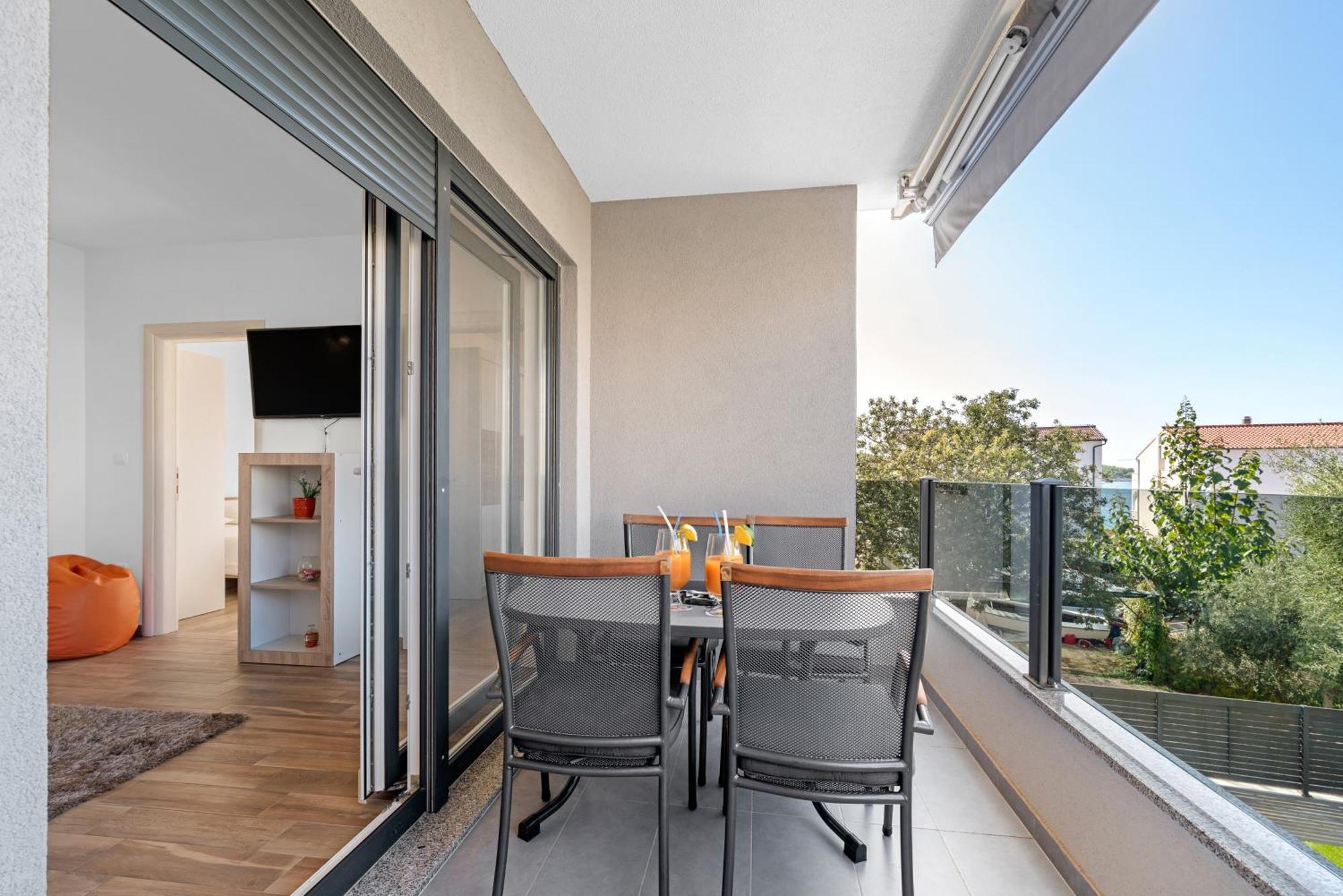 Apartments Boomerang Рогозниця Екстер'єр фото